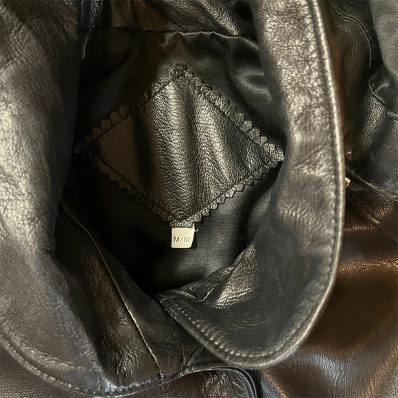 Western Furs long black soft Leather Coat. Oversized - medium large. Vintage - Picture 10 of 16